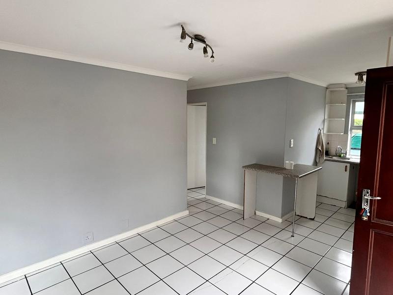 To Let 2 Bedroom Property for Rent in Glencairn Western Cape